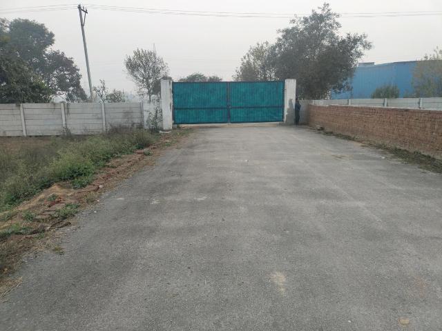 Residential Plot in Deri Skaner for resale Greater Noida. The reference number is 15995779