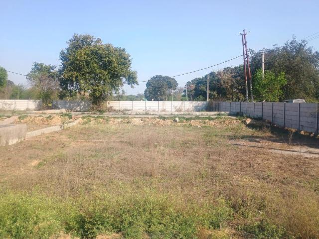 Residential Plot in Deri Skaner for resale Greater Noida. The reference number is 16800320