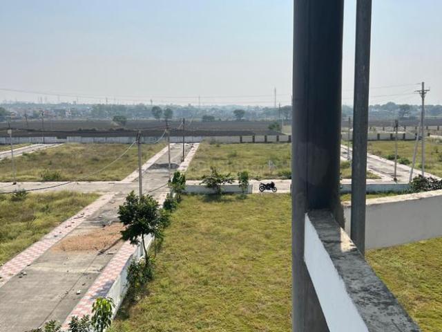 Residential Plot in Dharampuri for resale Indore. The reference number is 18850214