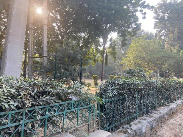Residential Plot in DLF Phase 2 for resale Gurgaon. The reference number is 18575966