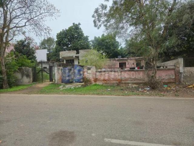 Residential Plot in Eta I for resale Greater Noida. The reference number is 18066218