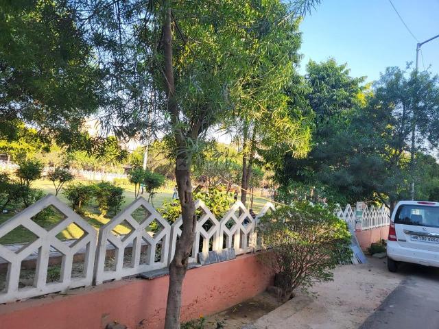 Residential Plot in Eta I for resale Greater Noida. The reference number is 18846967
