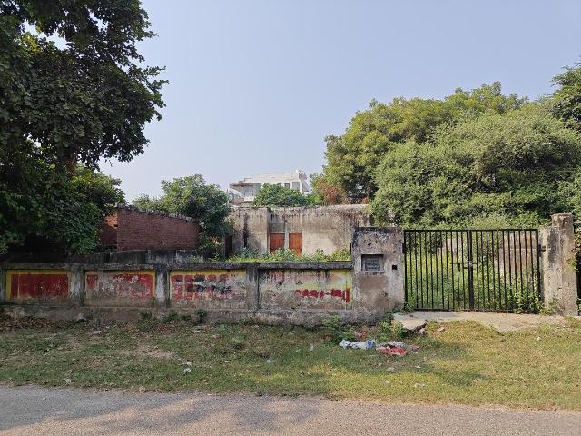 Residential Plot in Eta I for resale Greater Noida. The reference number is 19978396