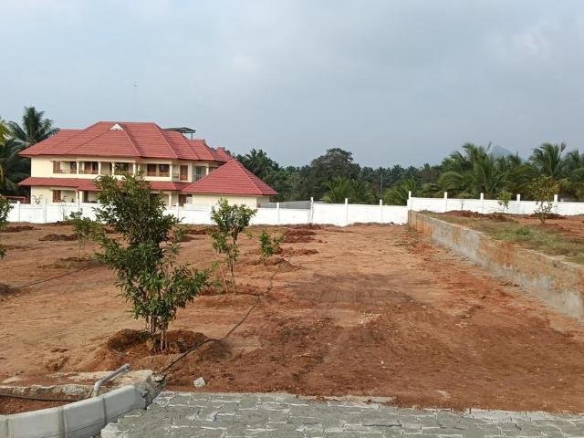 Residential Plot in Ettimadai for resale Boluvampatti. The reference number is 17021883