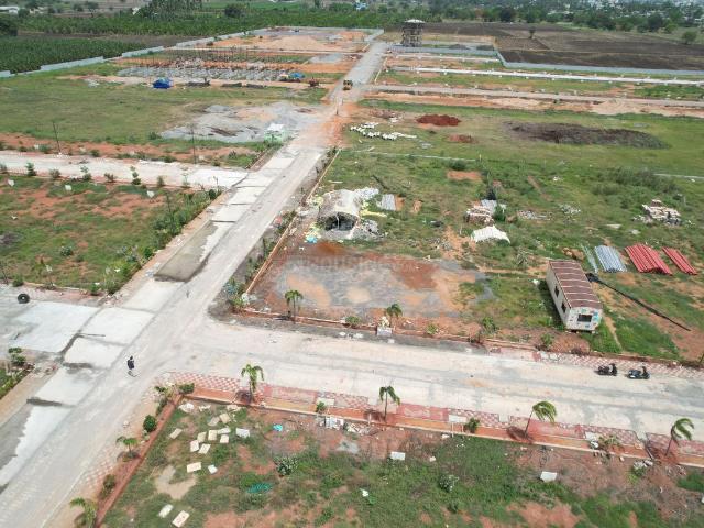Residential Plot in Edupugallu for resale Vijayawada. The reference number is 19302537