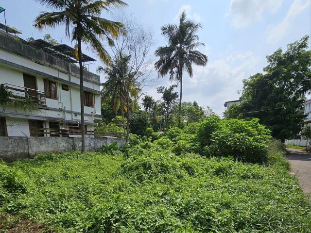 Residential Plot in Eroor for resale Kochi. The reference number is 18333540