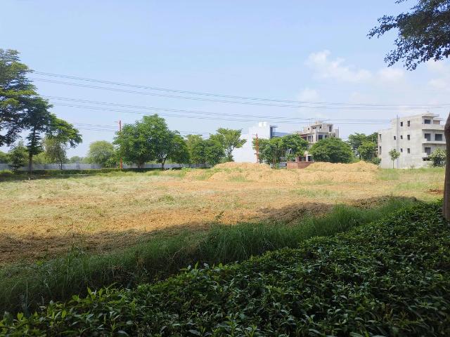Residential Plot in Farukh Nagar for resale Gurgaon. The reference number is 18340814