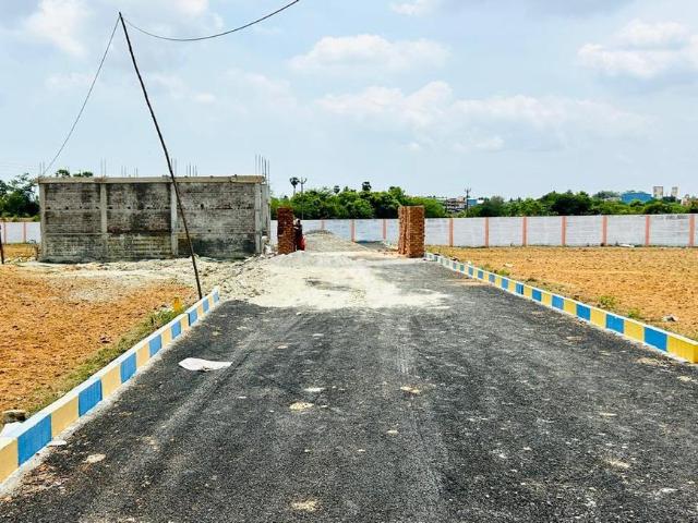 Residential Plot in Guduvancheri for resale Chennai. The reference number is 19945432