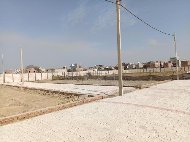 Residential Plot in Gujaini for resale Kanpur. The reference number is 16995568