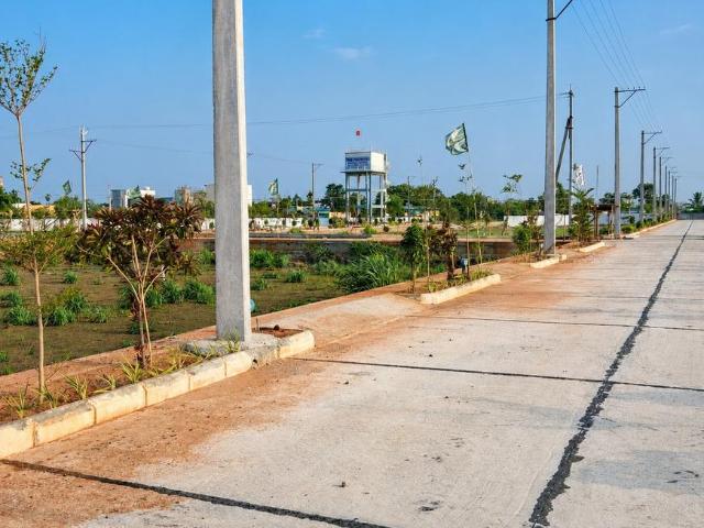 Residential Plot in Gunadala for resale Vijayawada. The reference number is 20670747