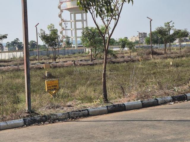 Residential Plot in Gundimeda for resale Guntur. The reference number is 19868576