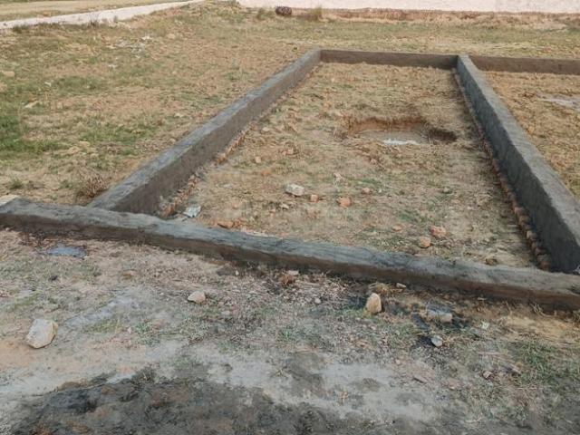 Residential Plot in Galand for resale Ghaziabad. The reference number is 18059324