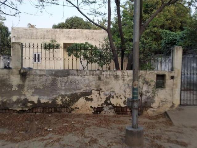 Residential Plot in Gamma II for resale Greater Noida. The reference number is 19860817