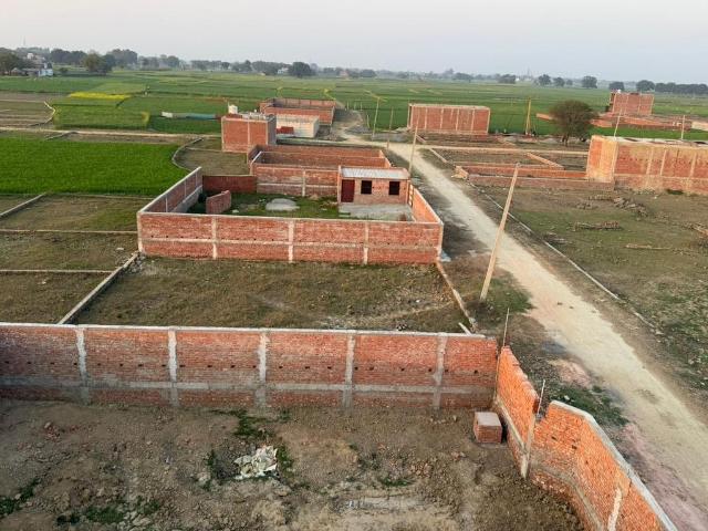 Residential Plot in Gangapur for resale Varanasi. The reference number is 19829540