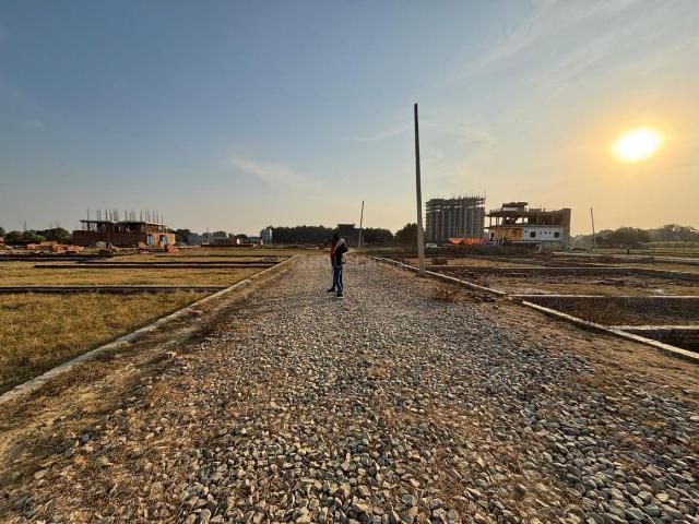 Residential Plot in Gangapur for resale Varanasi. The reference number is 20002472