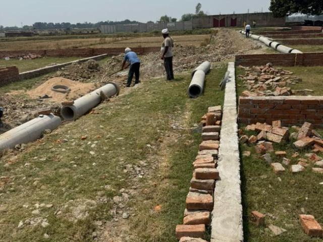 Residential Plot in Gangapur for resale Varanasi. The reference number is 20082744