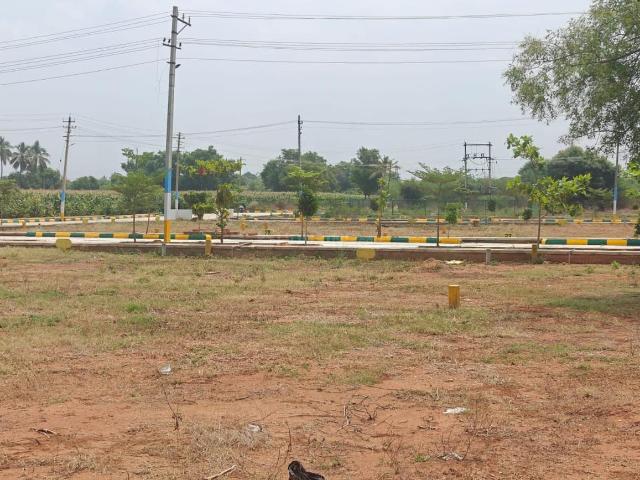 Residential Plot in Gauribidanur for resale Chikballapur District. The reference number is 19851279