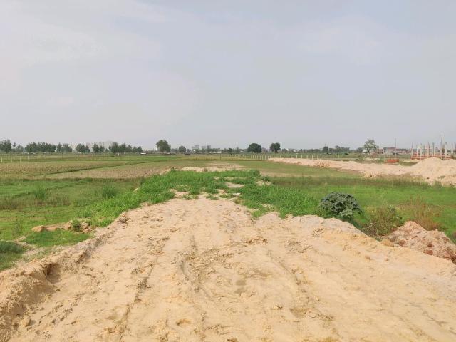Residential Plot in Girdharpur Sunarasi for resale Ghaziabad. The reference number is 20710184