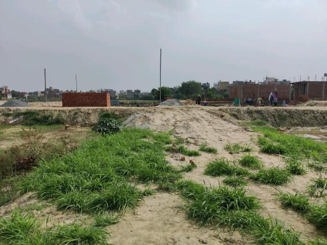 Residential Plot in Girdharpur Sunarasi for resale Ghaziabad. The reference number is 20710189