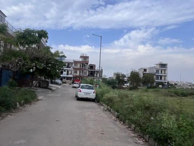 Residential Plot in Gmada Aerocity for resale Mohali. The reference number is 19938409