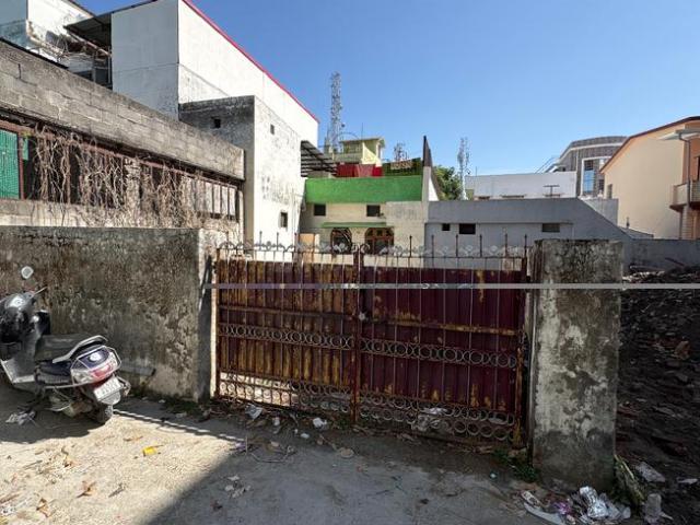 Residential Plot in GMS Road for resale Dehradun. The reference number is 20307358