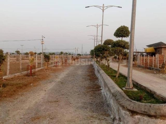 Residential Plot in Gomti Nagar Extension for resale Amar Shaheed Path. The reference number is 17508369