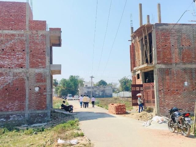 Residential Plot in Gomti Nagar Extension for resale Lucknow. The reference number is 16863099