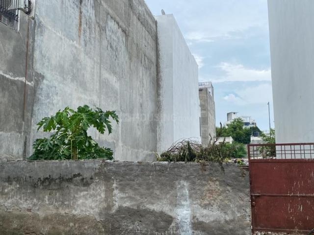 Residential Plot in Gomti Nagar Extension for resale Lucknow. The reference number is 18052114