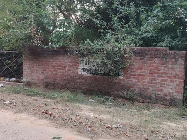 Residential Plot in Gomti Nagar for resale Lucknow. The reference number is 20063670