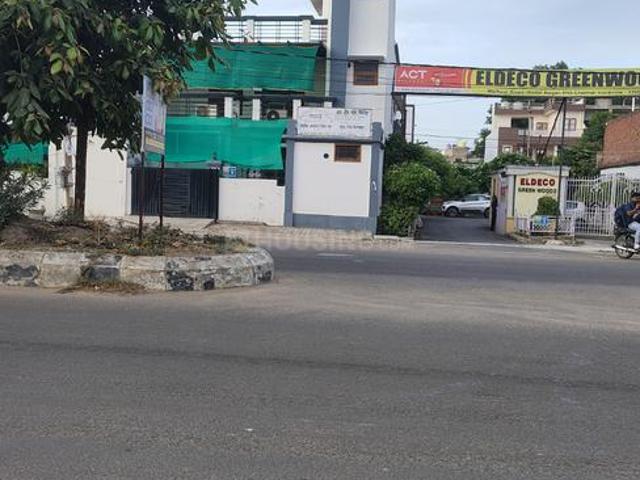 Residential Plot in Gomti Nagar for resale Lucknow. The reference number is 20596742