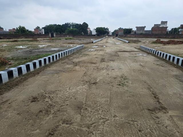 Residential Plot in Gomti Nagar for resale Lucknow. The reference number is 20846726