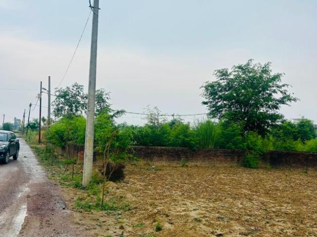 Residential Plot in Gosainganj for resale Lucknow. The reference number is 20649315
