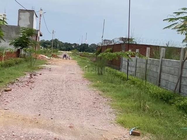 Residential Plot in Gosainganj for resale Lucknow. The reference number is 20964075