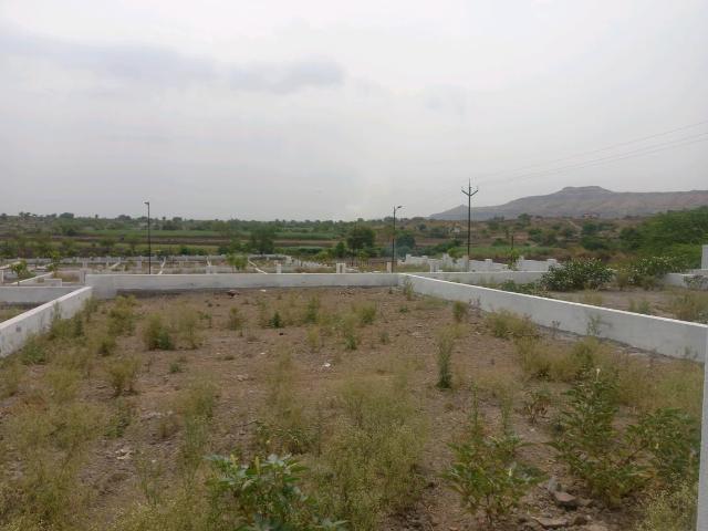 Residential Plot in Hadapsar for resale Pune. The reference number is 20228296