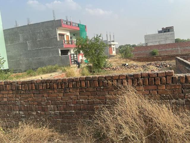 Residential Plot in Harhua for resale Varanasi. The reference number is 20490041