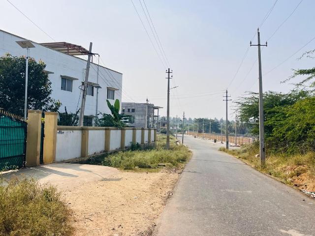 Residential Plot in Hiriyur for resale Chitradurga. The reference number is 19195410