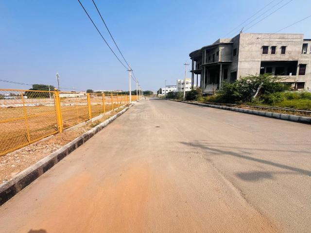 Residential Plot in Hiriyur for resale Chitradurga. The reference number is 19195608