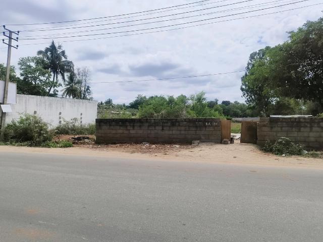 Residential Plot in Hosahalli for resale Bengaluru. The reference number is 20274647