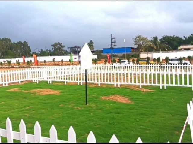 Residential Plot in Hoskote for resale Bengaluru. The reference number is 20690178