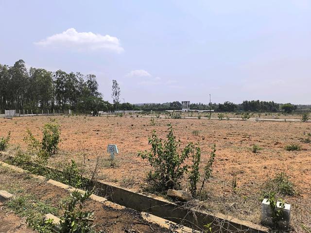 Residential Plot in Hoskote for resale Bengaluru. The reference number is 20124961