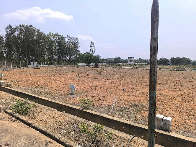 Residential Plot in Hoskote for resale Bengaluru. The reference number is 20124974