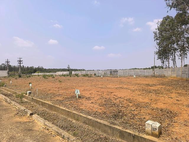 Residential Plot in Hoskote for resale Bengaluru. The reference number is 20124986
