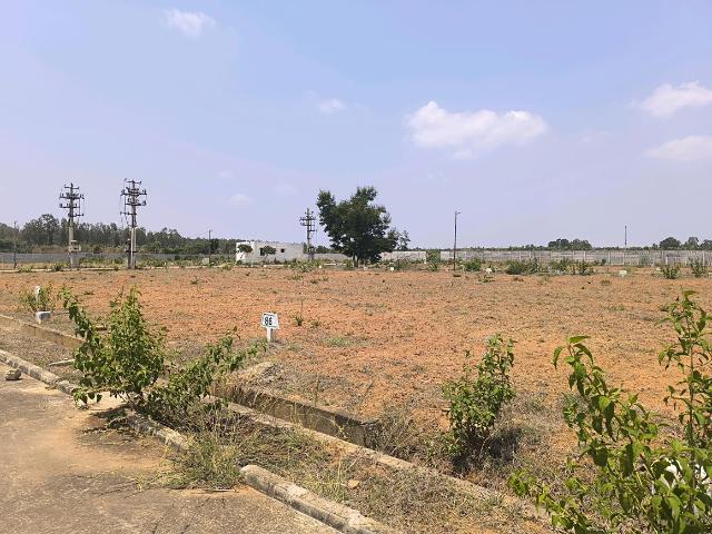 Residential Plot in Hoskote for resale Bengaluru. The reference number is 20125036