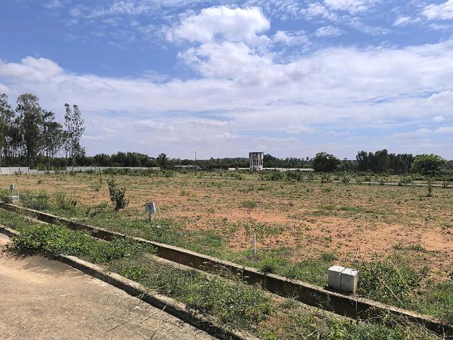 Residential Plot in Hoskote for resale Bengaluru. The reference number is 20386449