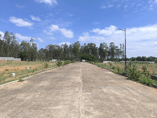 Residential Plot in Hoskote for resale Bengaluru. The reference number is 20386636