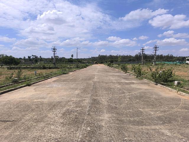 Residential Plot in Hoskote for resale Bengaluru. The reference number is 20386649