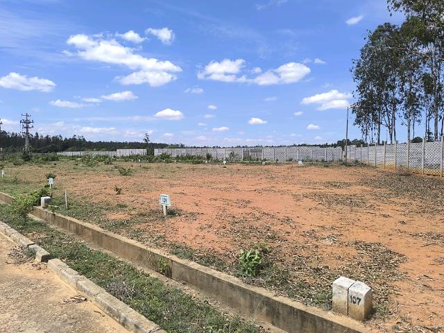 Residential Plot in Hoskote for resale Bengaluru. The reference number is 20386666