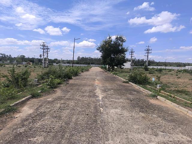 Residential Plot in Hoskote for resale Bengaluru. The reference number is 20386669