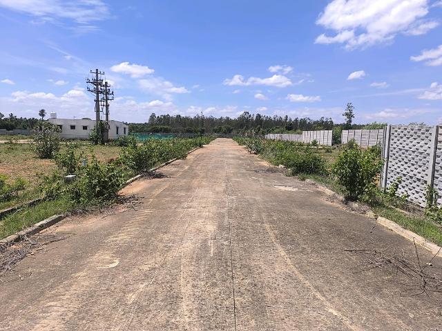 Residential Plot in Hoskote for resale Bengaluru. The reference number is 20386695