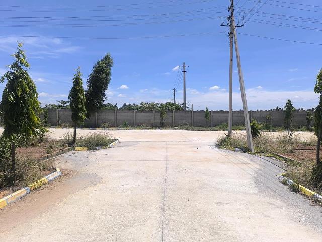 Residential Plot in Hoskote for resale Bengaluru. The reference number is 20386795